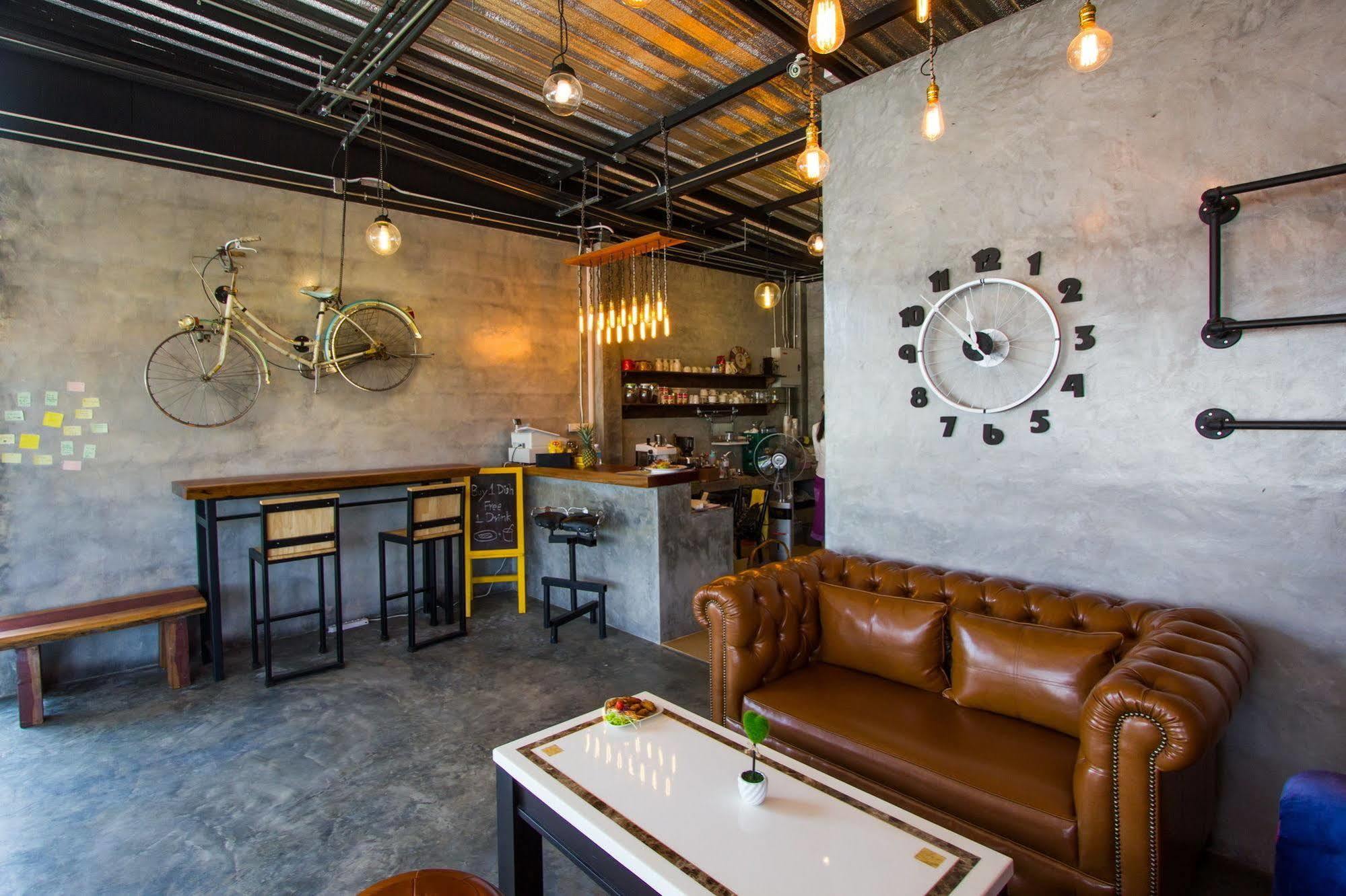 The Bike Loft Family Hostel Χουά Χιν Εξωτερικό φωτογραφία