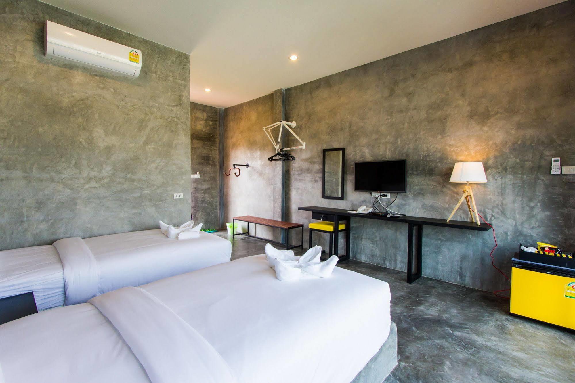 The Bike Loft Family Hostel Χουά Χιν Εξωτερικό φωτογραφία