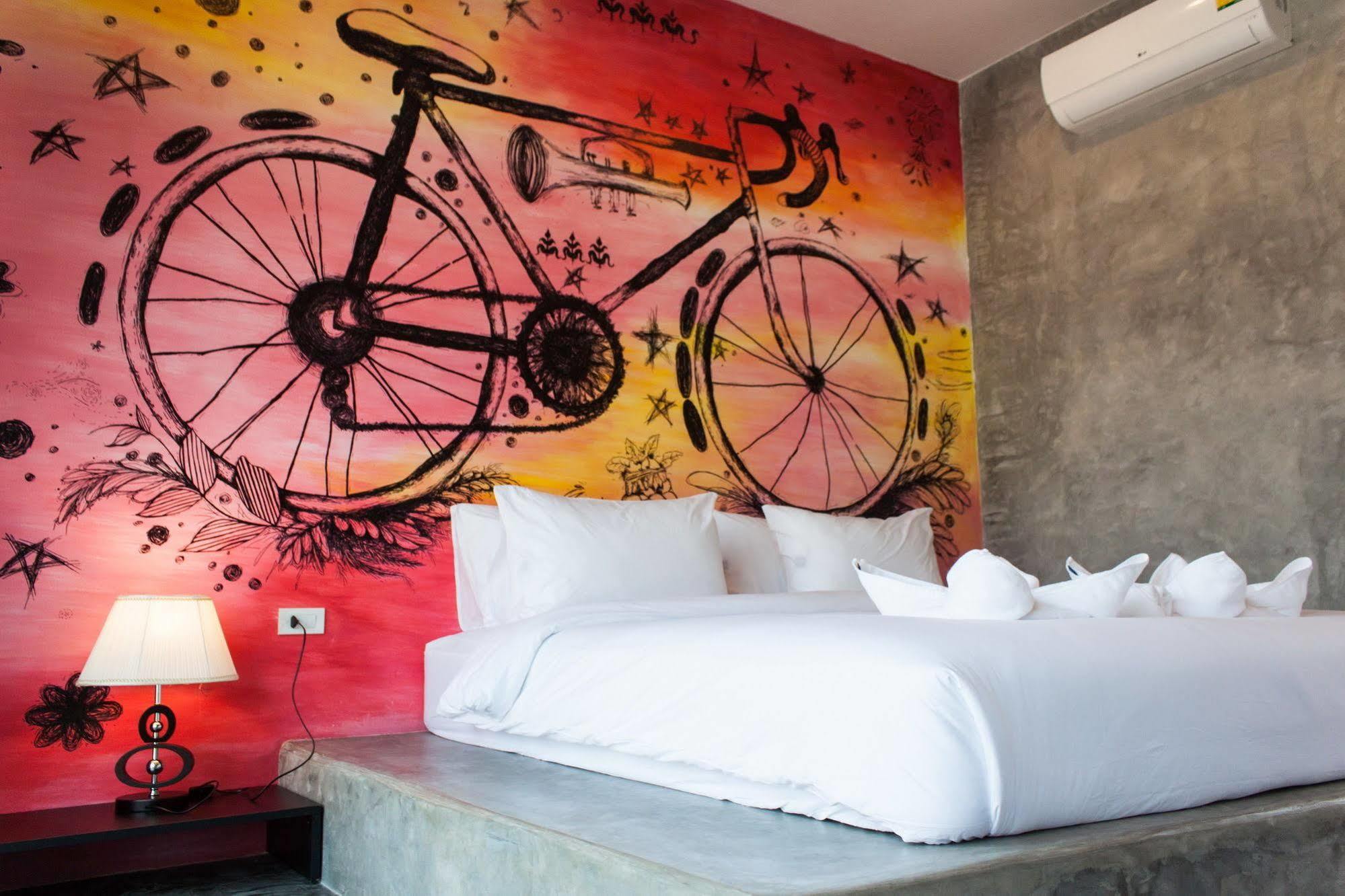 The Bike Loft Family Hostel Χουά Χιν Εξωτερικό φωτογραφία